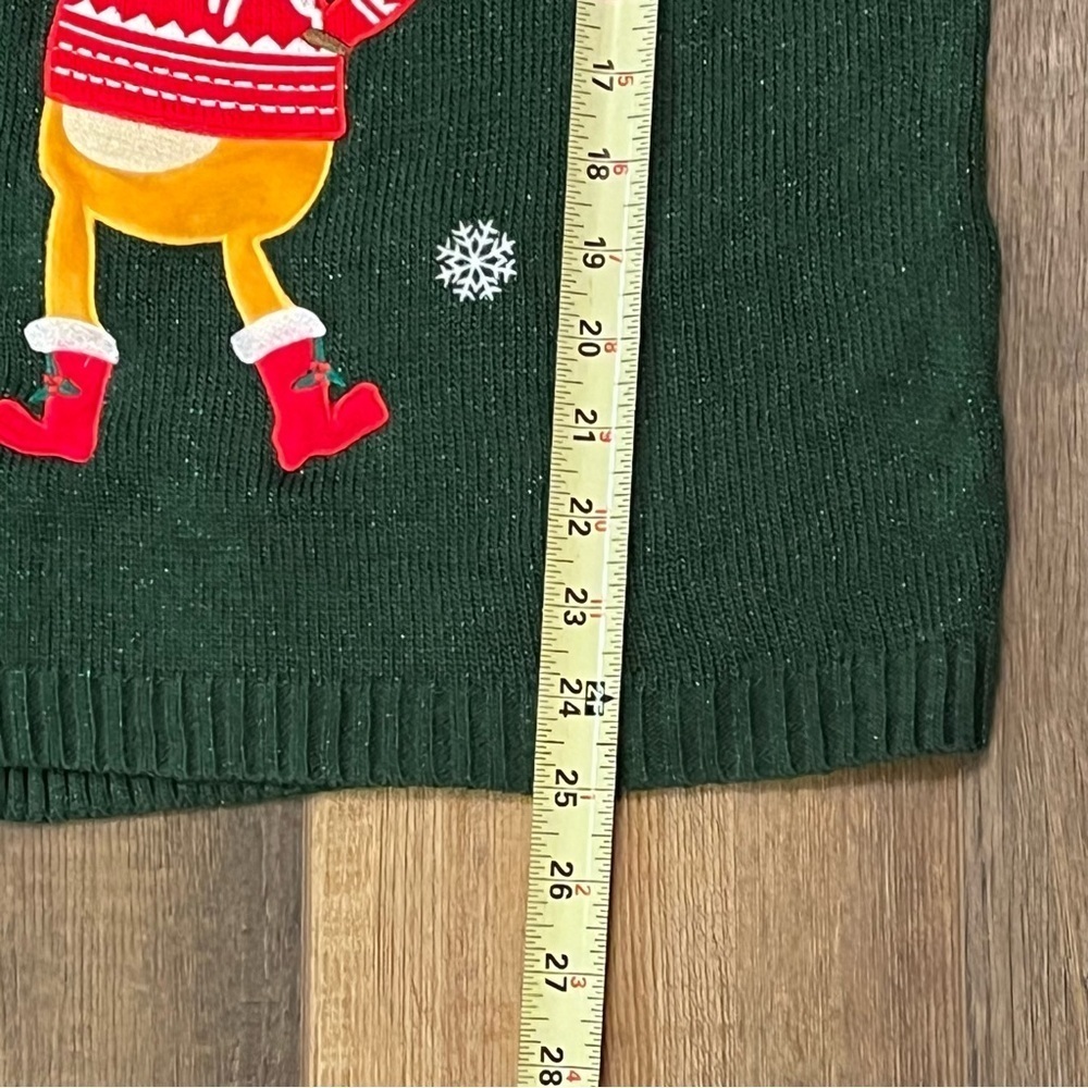 Green Christmas Sweater Women's Size M Rudolph Reindeer Red Nose Poms Snowflakes - Picture 13 of 13